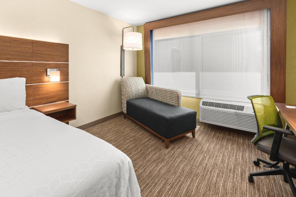 Holiday Inn Express & Suites Suisun City By IHG
