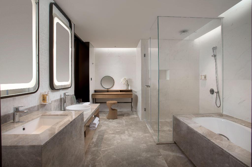 Holiday Inn Wuxi Central Station