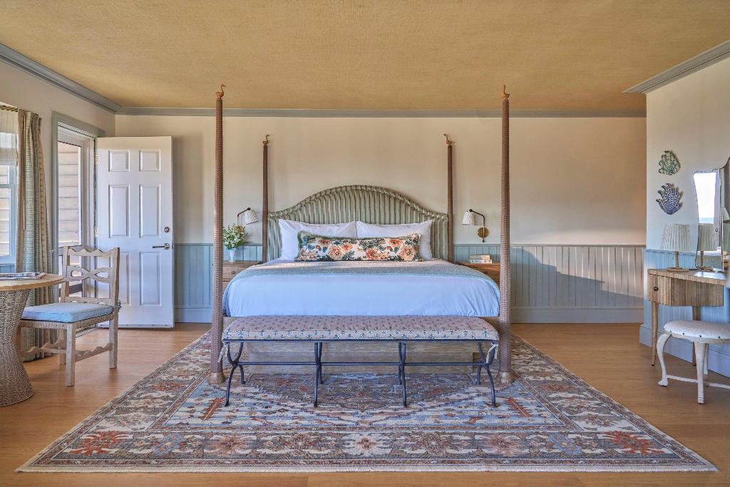 Sanderling Resort