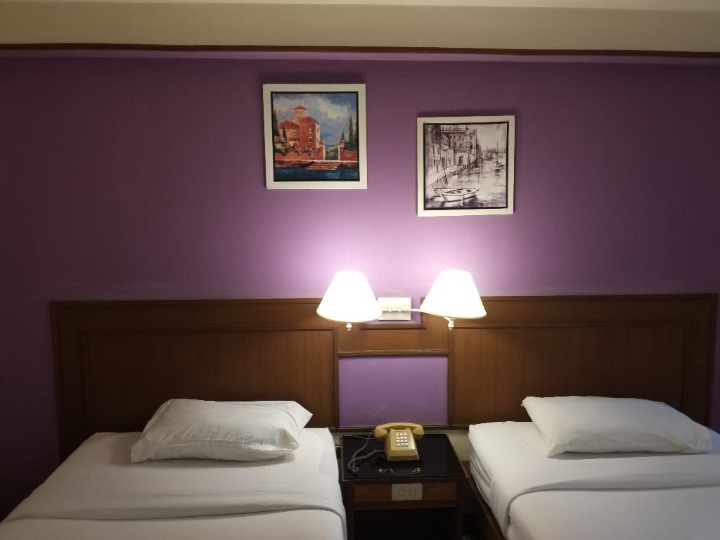 Songphanburi Hotel