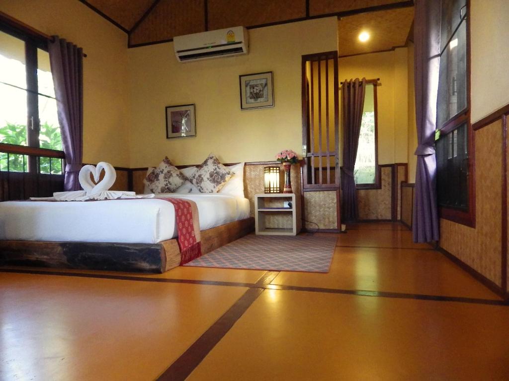 Puravida Pai Resort