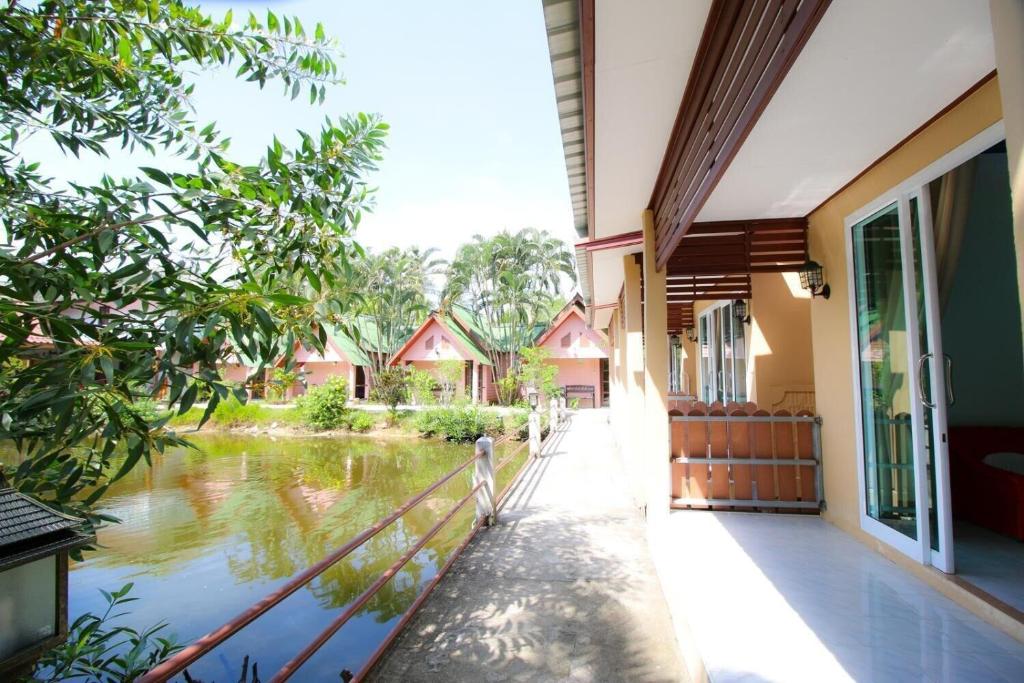 Best House Resort