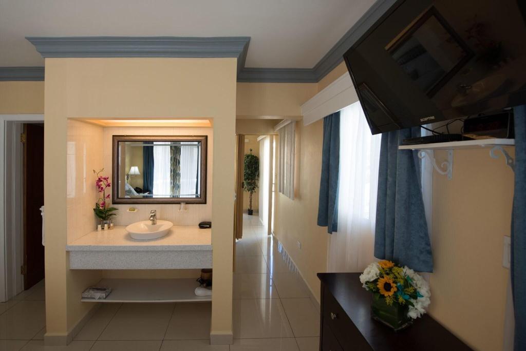 Baker'S Suites