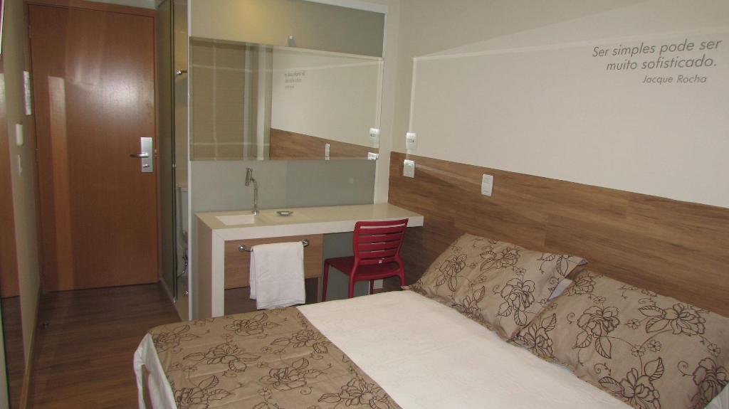 Play Hotel