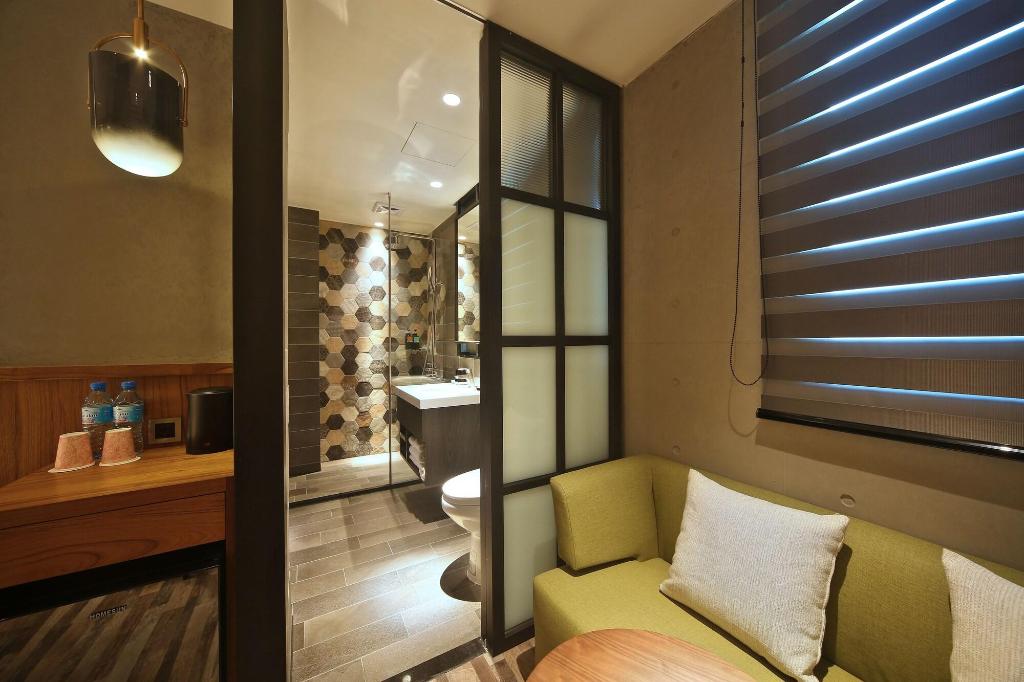 Micro Hotel