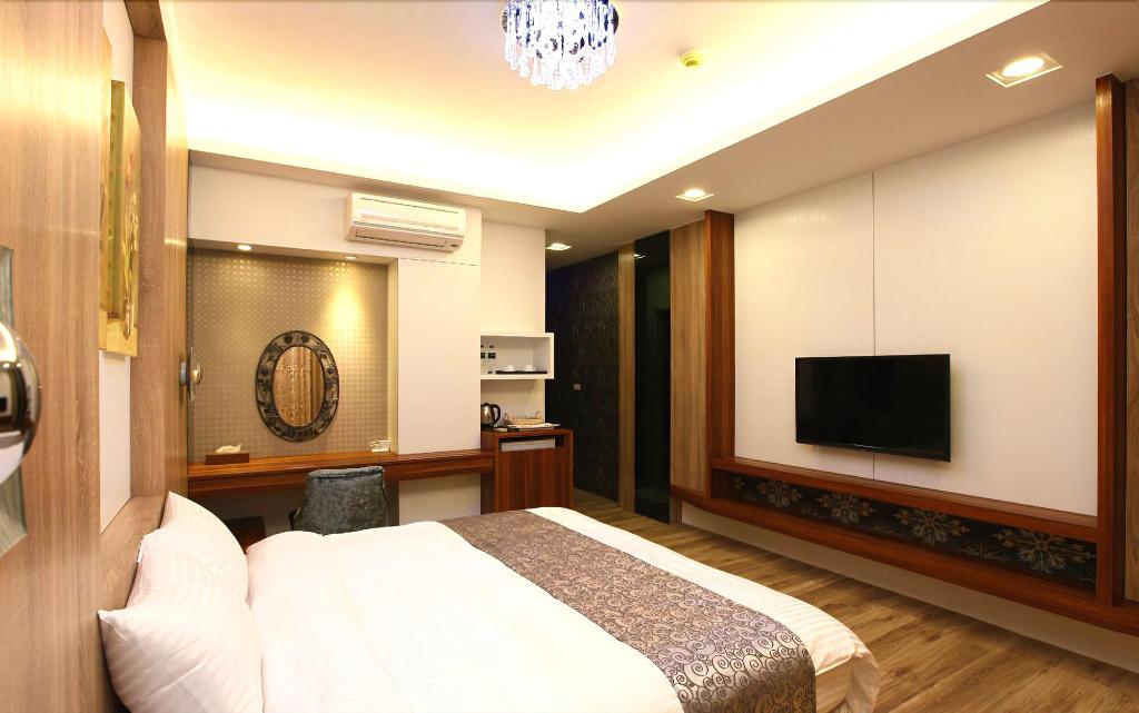 Yapo Bed & Breakfast