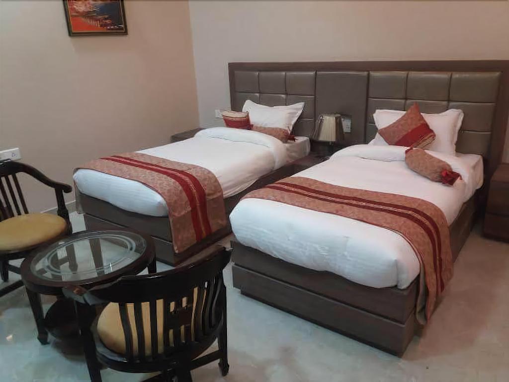 Hotel Ozas Grand