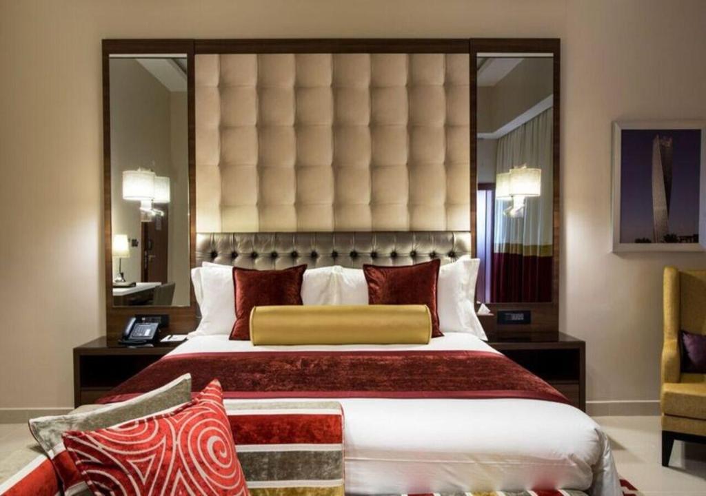 The Envoy Hotel