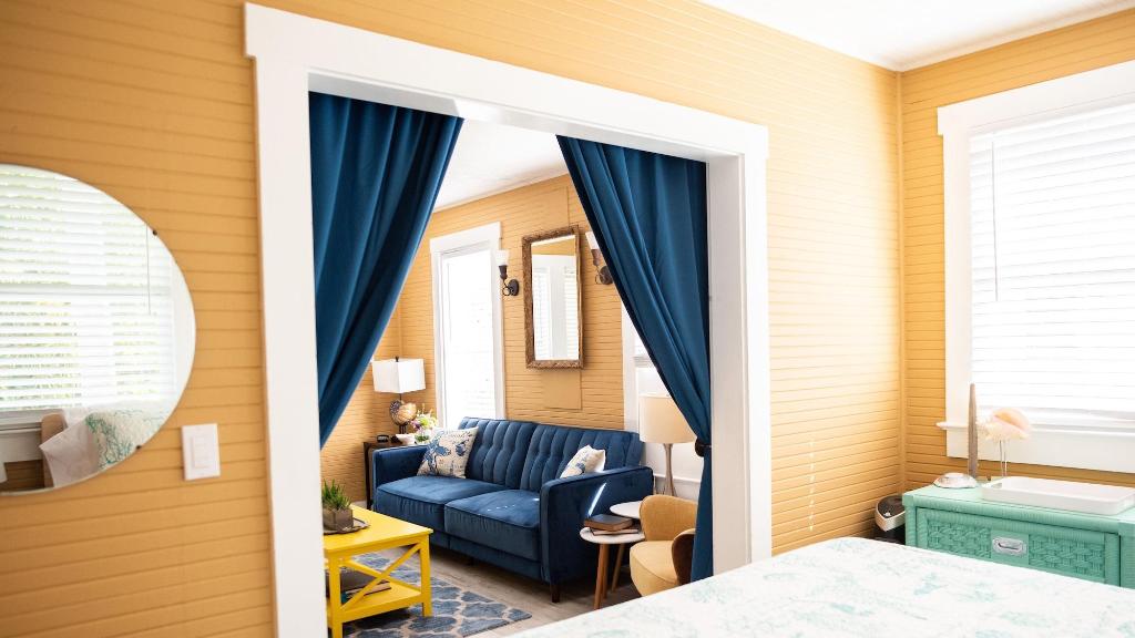 Meranova Bed & Breakfast