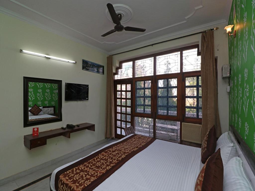 11370 Hari Villa