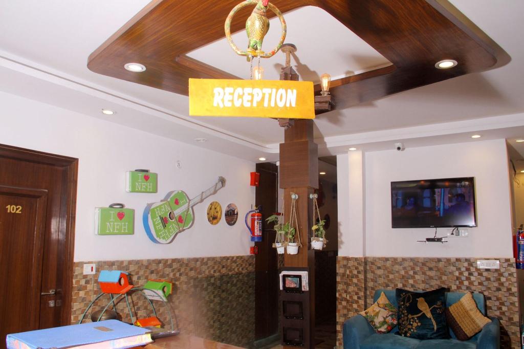 Hotel New Frontier, Delhi