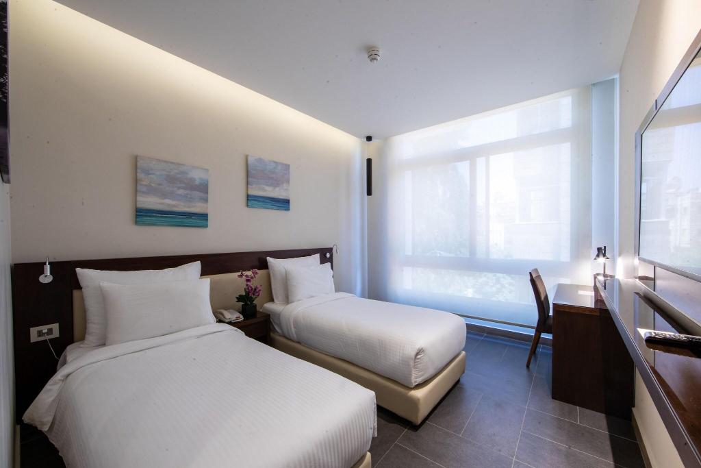 The Compass Hotel