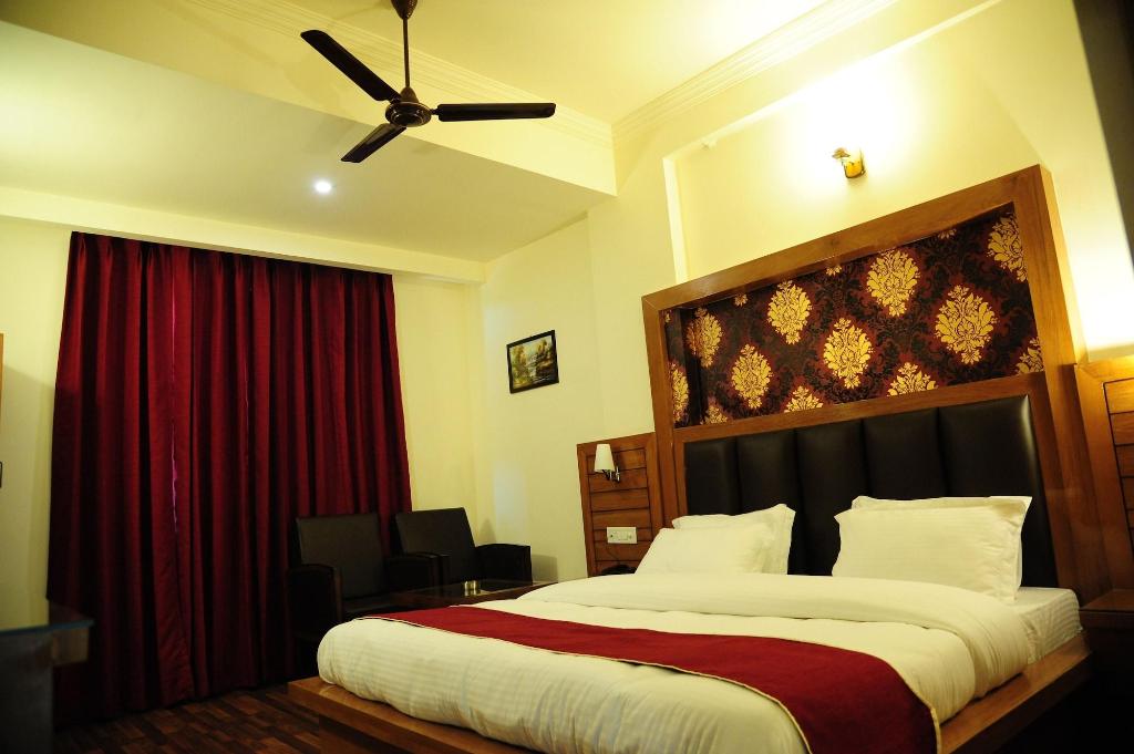 The Grand Sharan