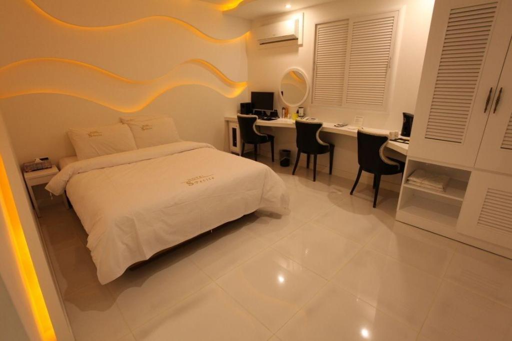 S-Petite Hotel