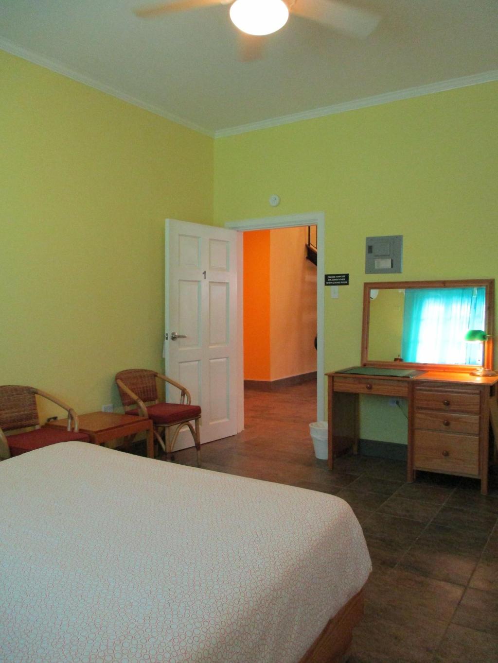 hotel-thumb