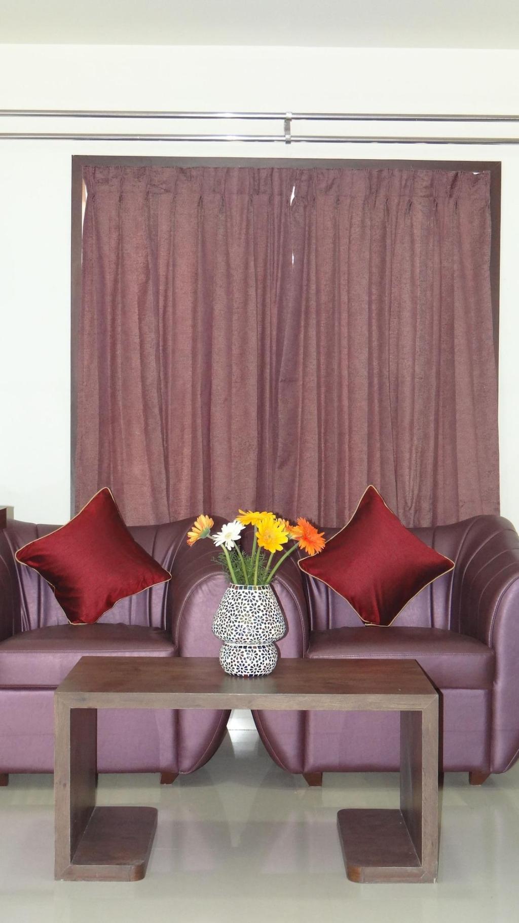 Arna Hotel