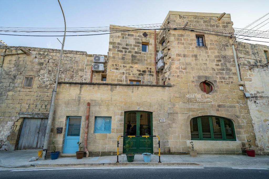 Ta' Pinu B&B