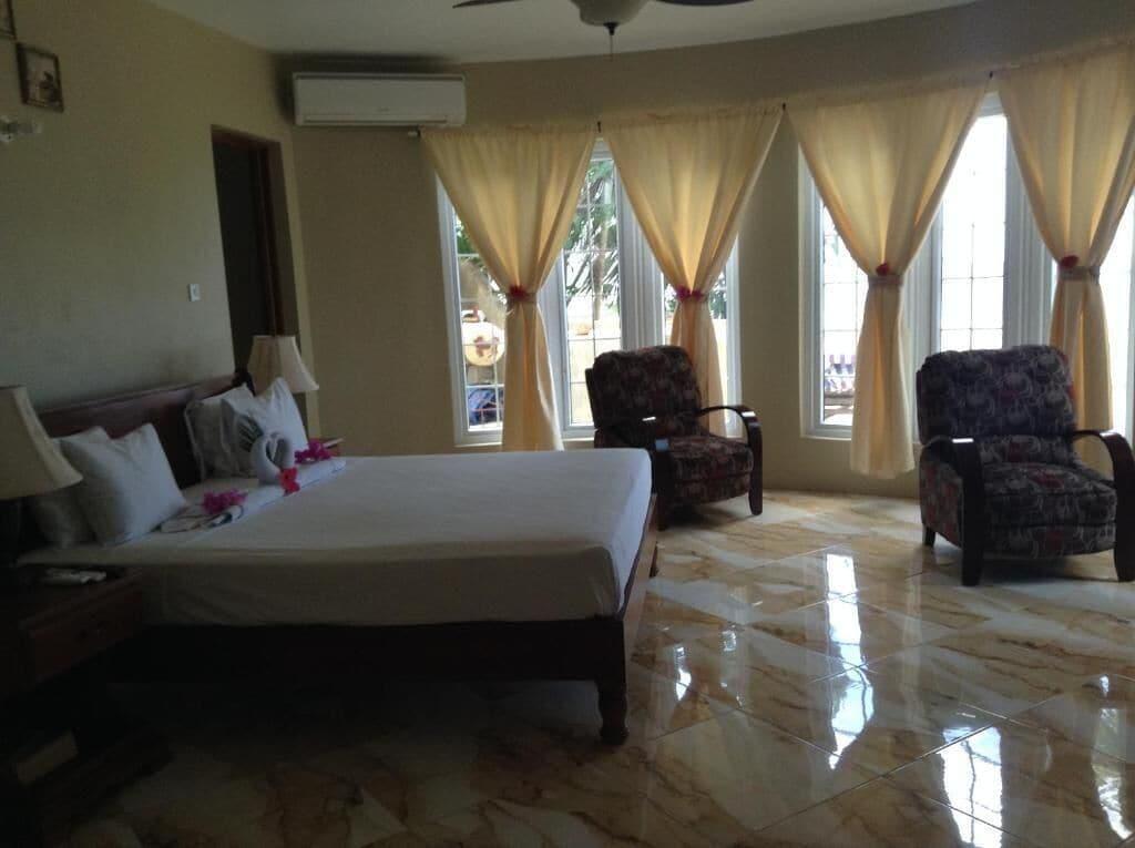 hotel-thumb