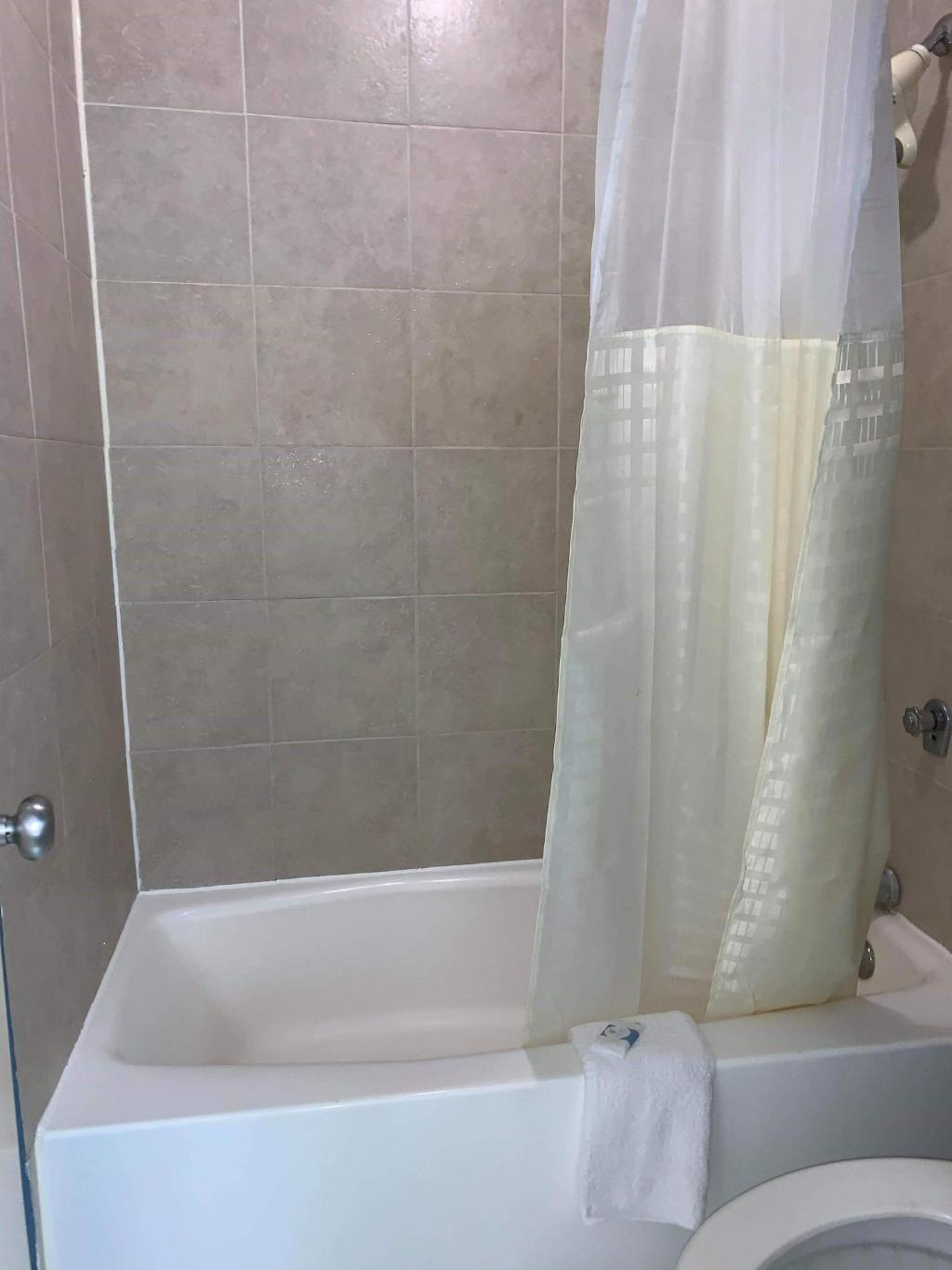 Best Price Motel And Suites