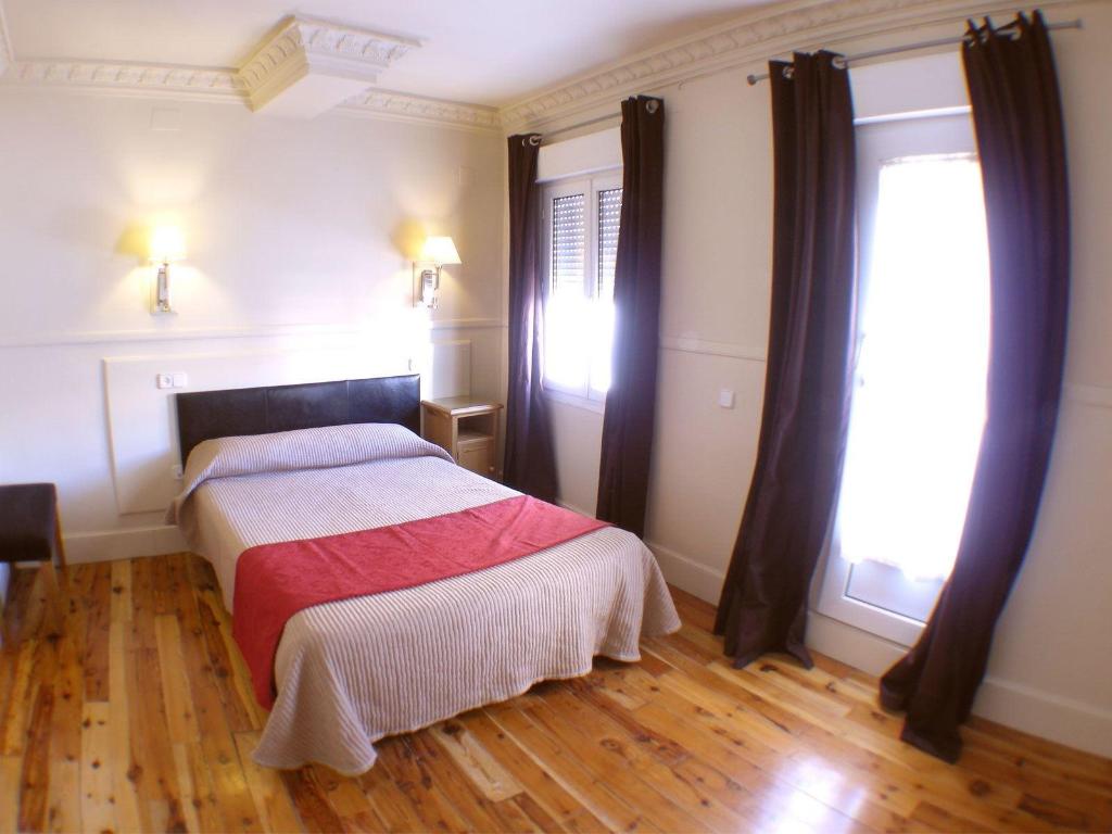 Hostal Canovas