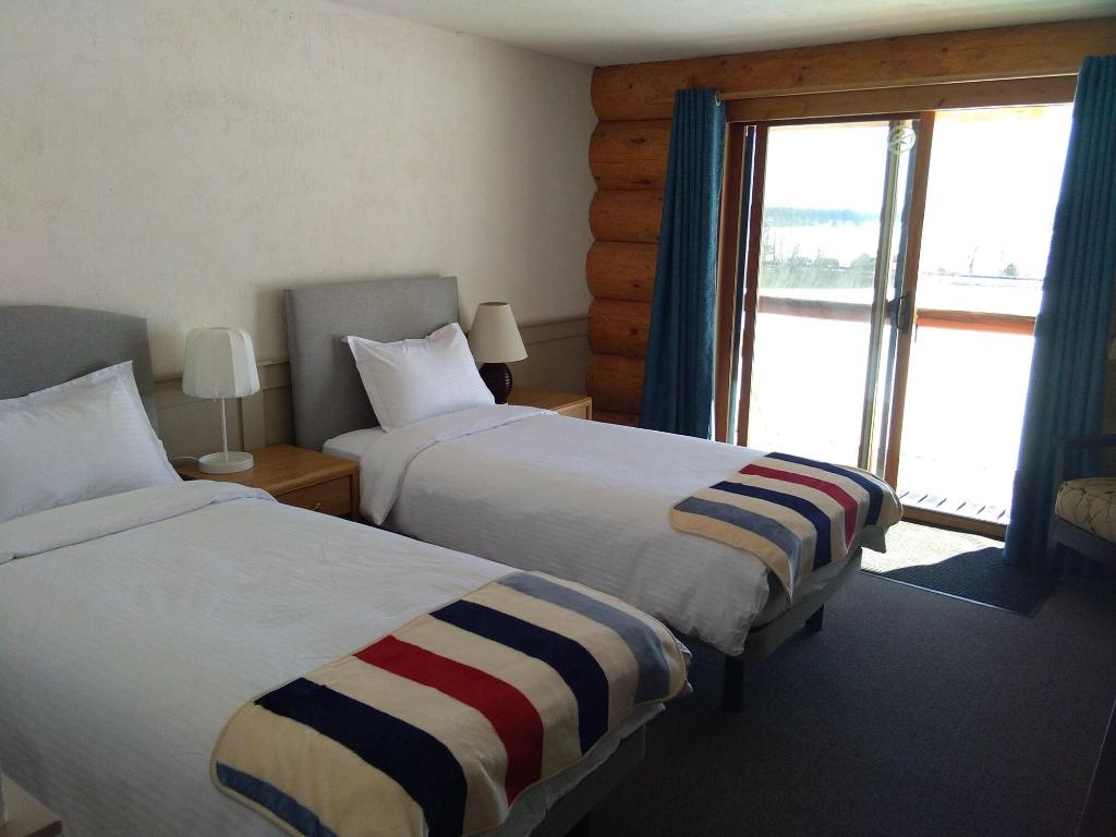 Cariboo Log Guest House