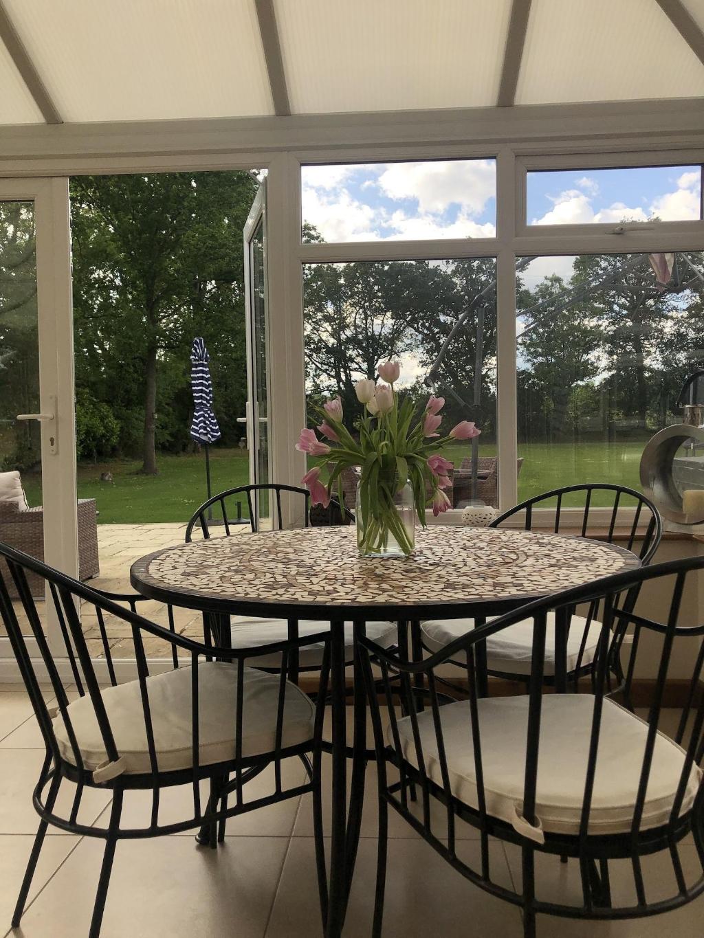 Bricket House - Restaurant