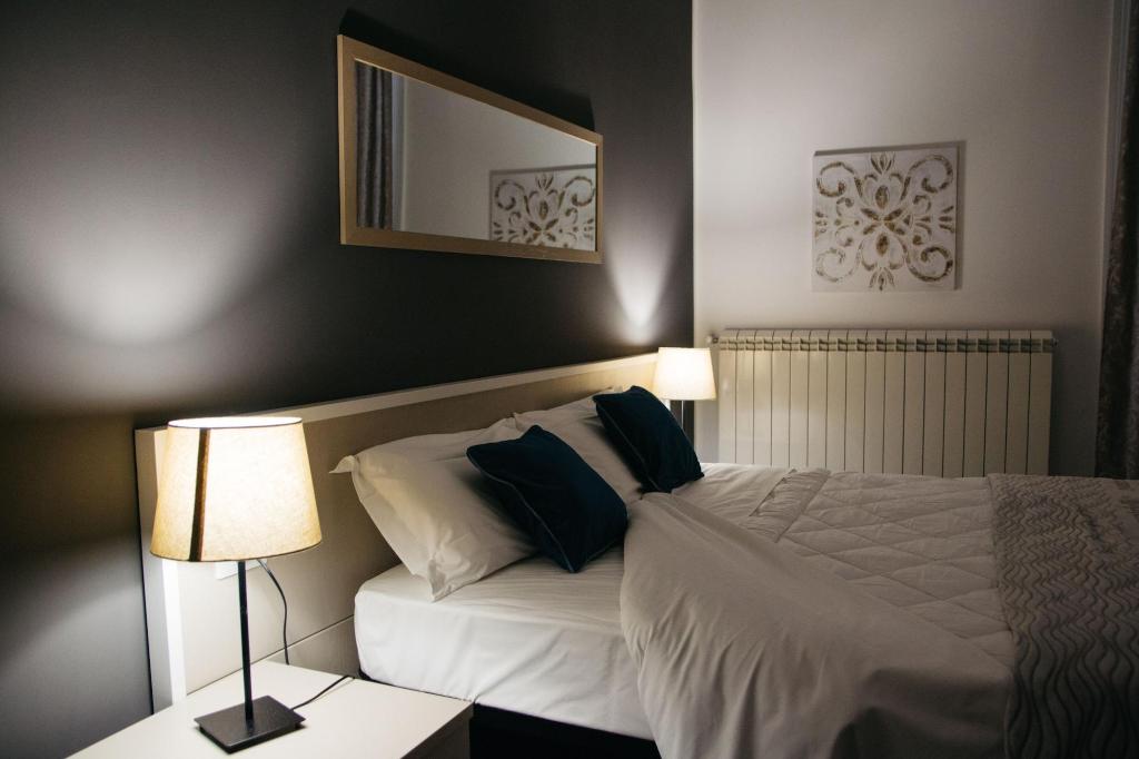 B&B AMARILLO