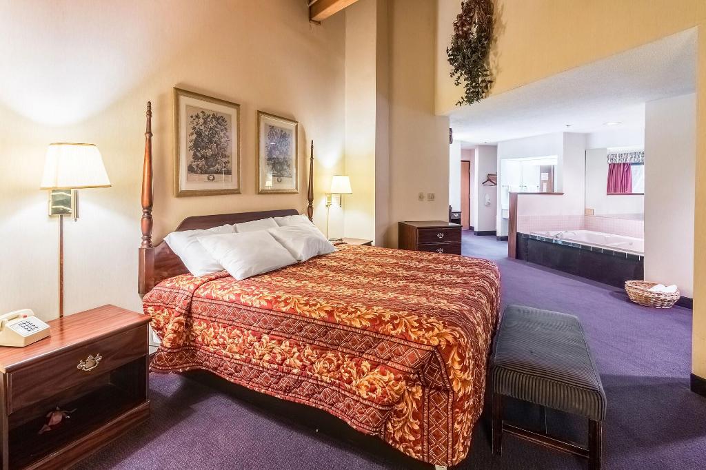 Q Express Inn & Suites
