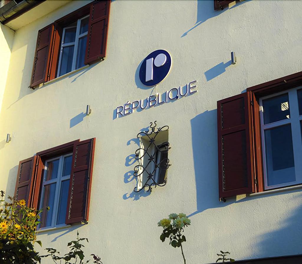 Hotel Republique