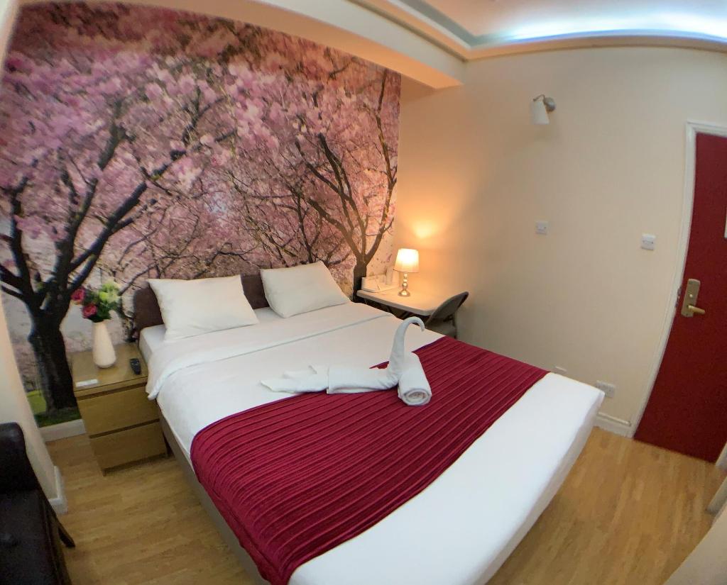 Barking Hotel