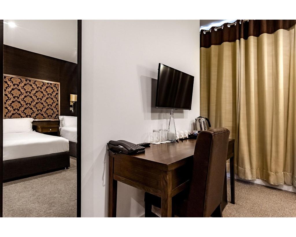 Grand Sapphire Hotel