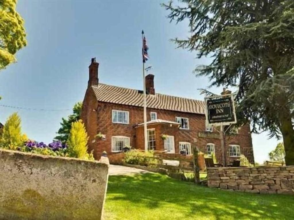 The Dovecote Inn - General view