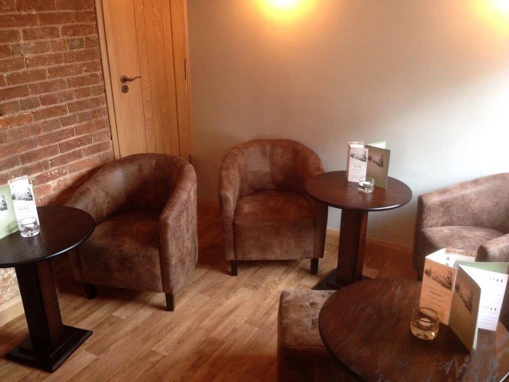 The Dovecote Inn - Bar