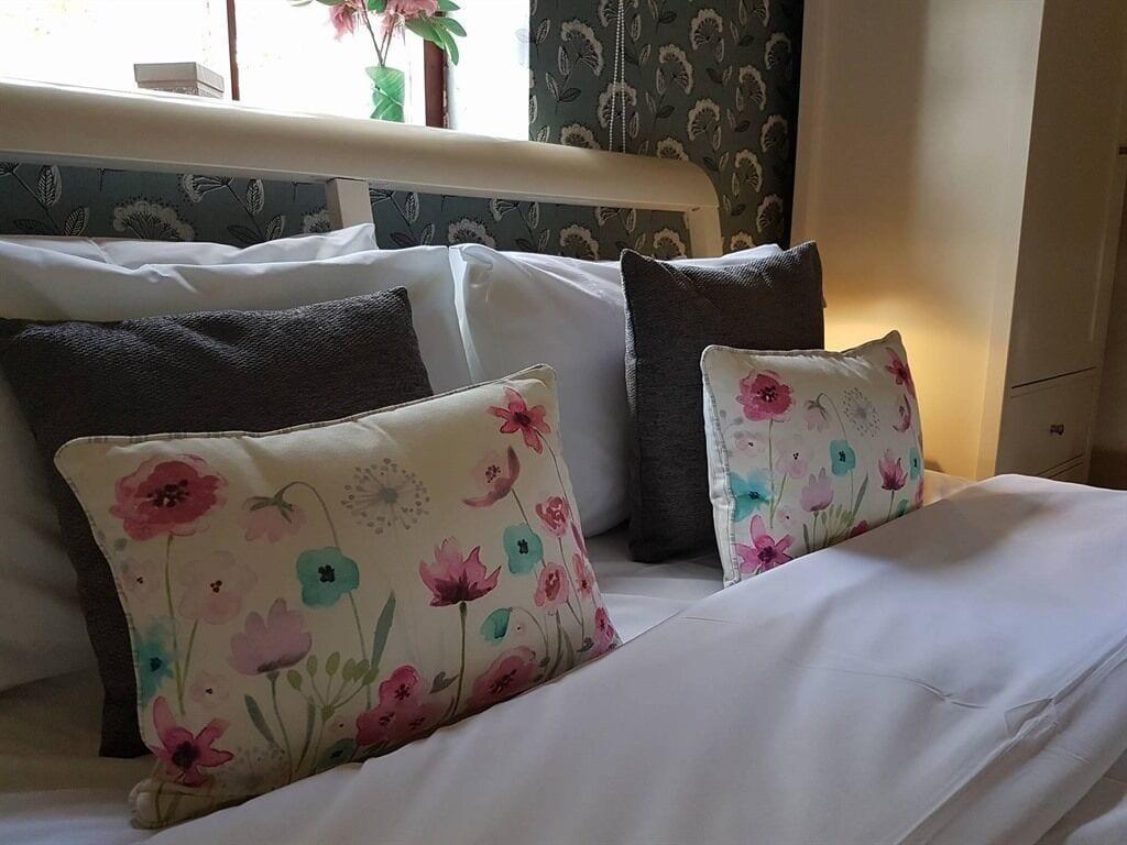 The Dovecote Inn