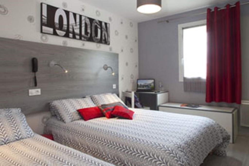 Hotel Mac Bed
