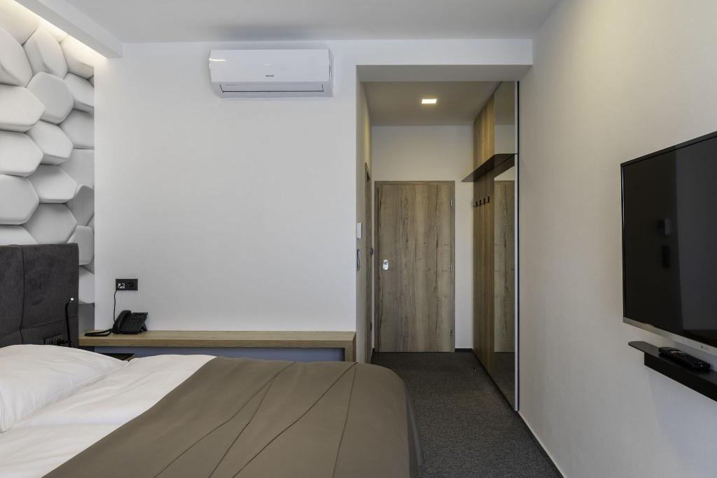 4 Smart Hotel