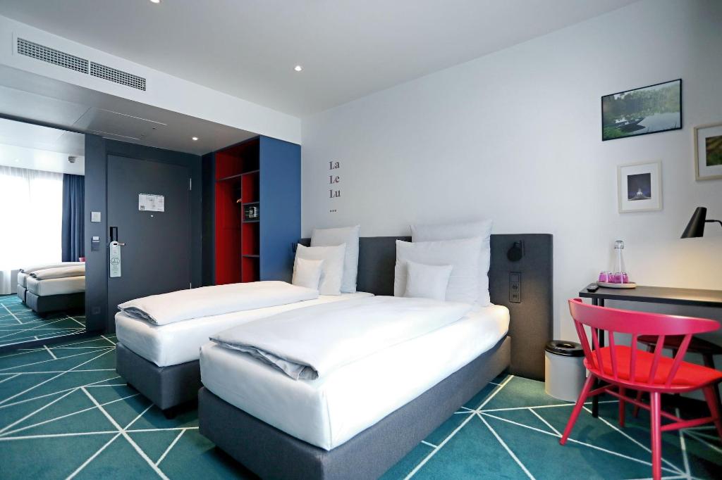 Sander Hotel