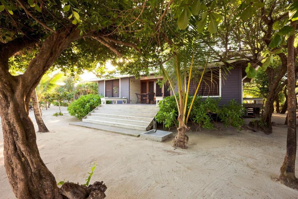 Barefoot Cay Resort
