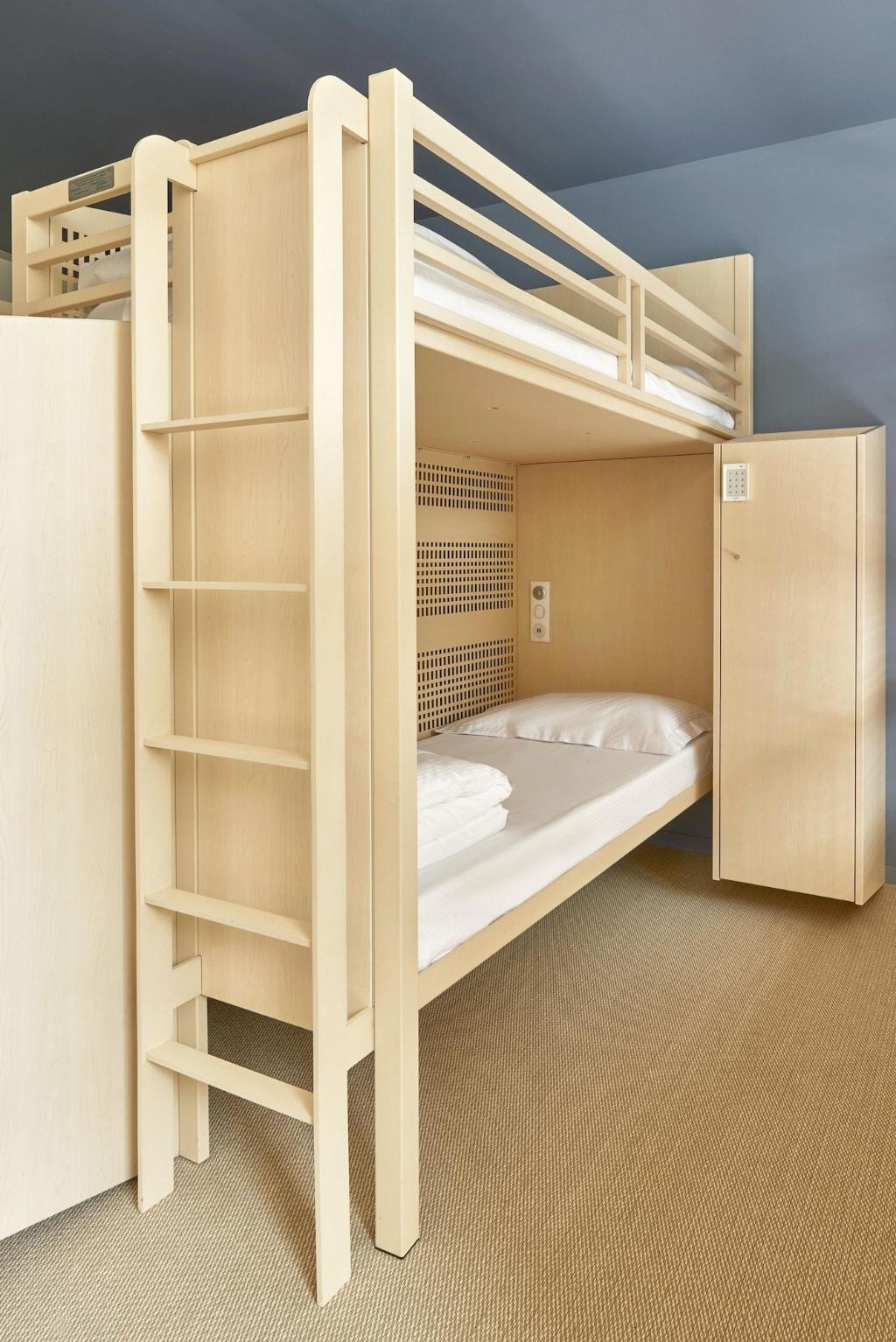 FIAP - Hostel