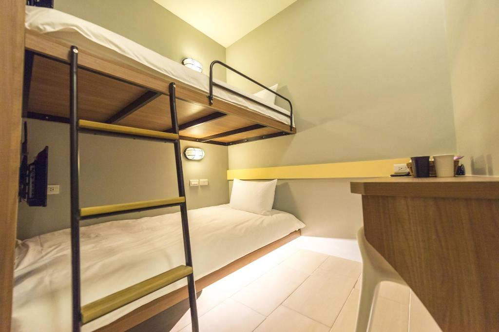 Divecube Hotel