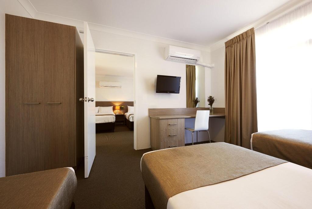 Adelong Motel