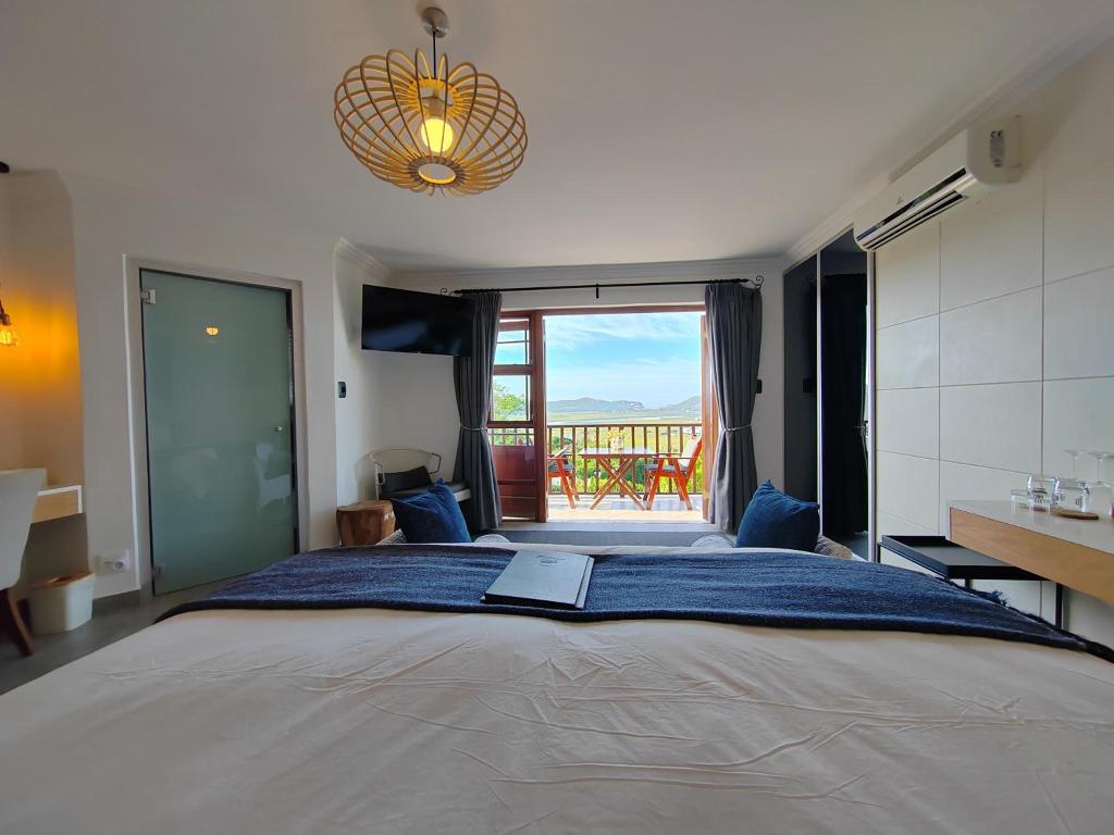 Candlewood Lodge - Bed & Breakfast - General view