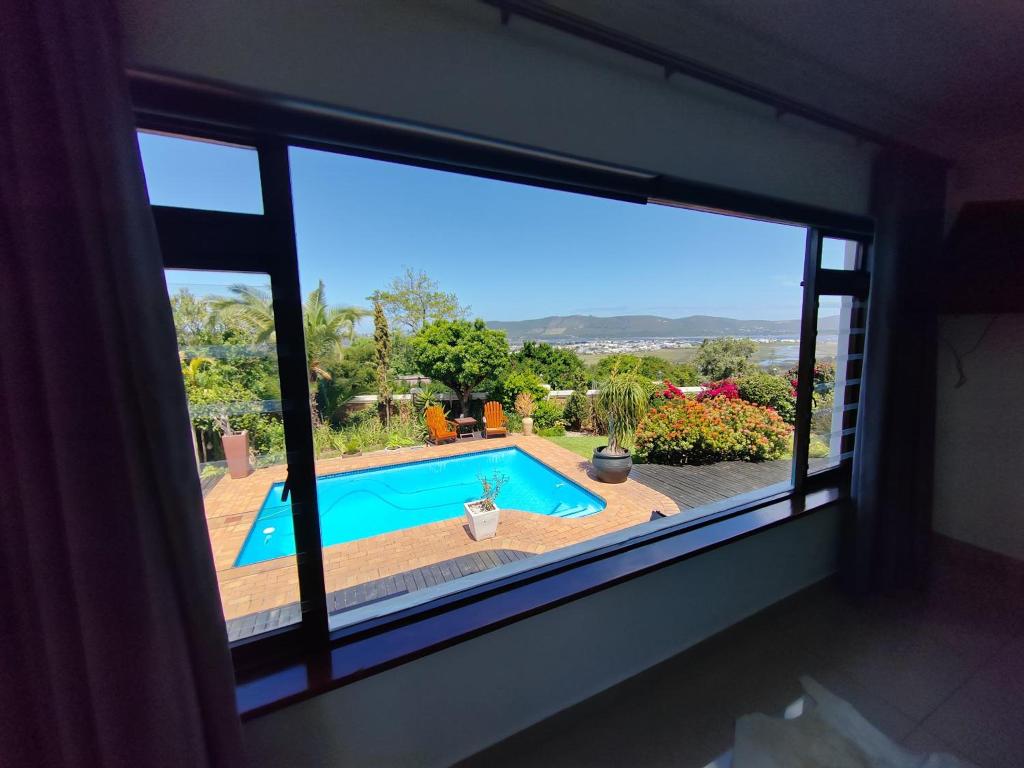 Candlewood Lodge - Bed & Breakfast - General view