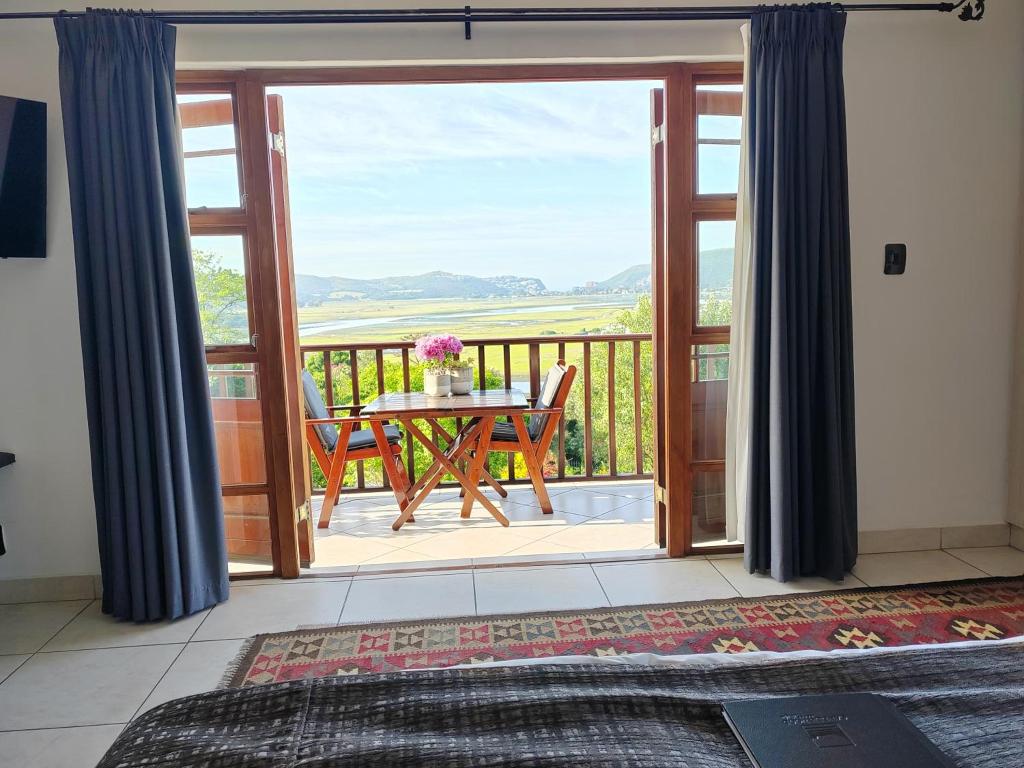 Candlewood Lodge - Bed & Breakfast - General view