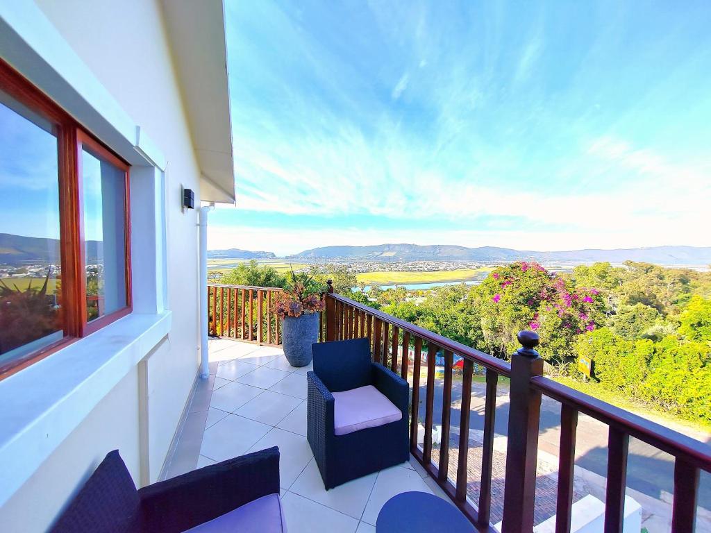 Candlewood Lodge - Bed & Breakfast - General view