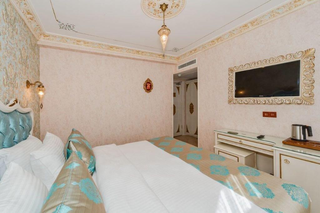 Hotel 1453