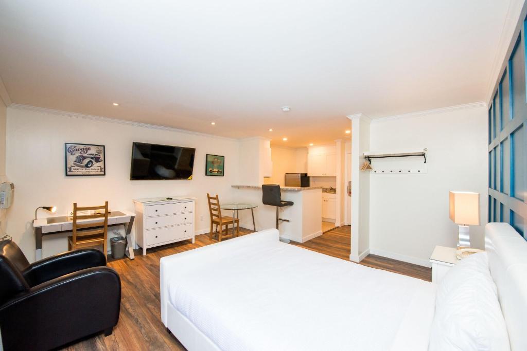 Cloud 9 Inn