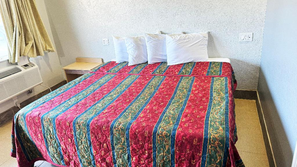Xpress Inn & Extended Stays 