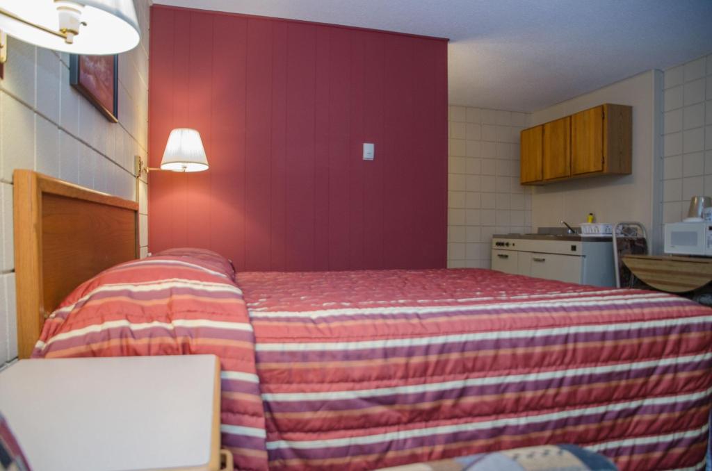Plains Motel