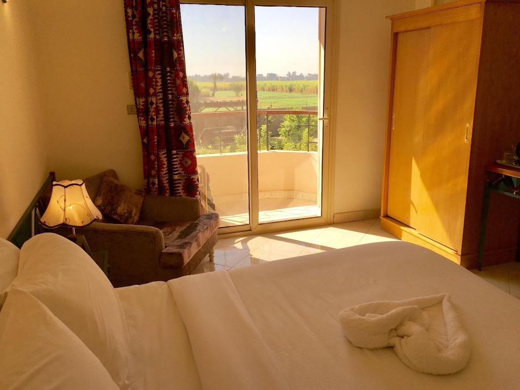 New Memnon Hotel